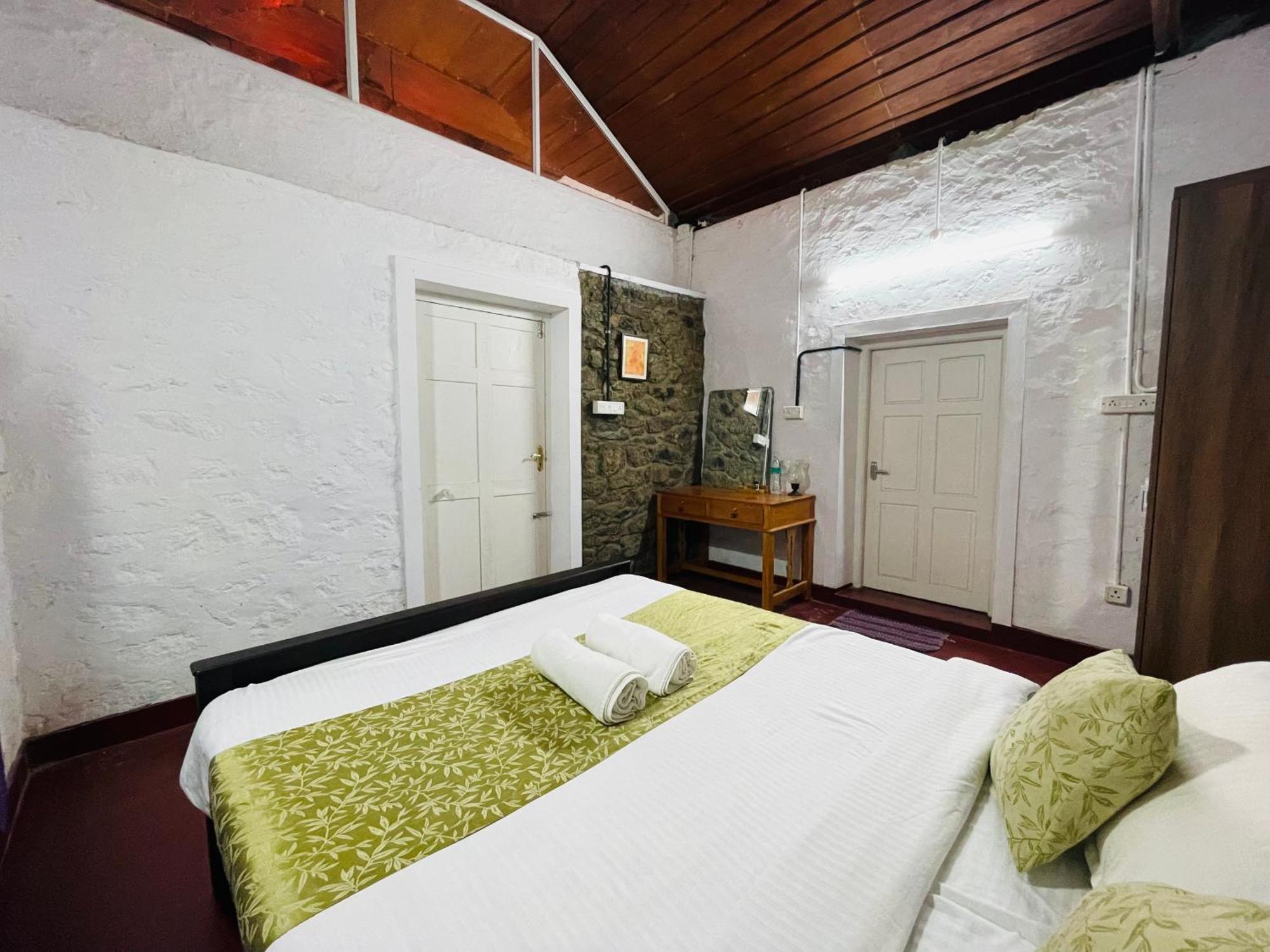 Thottom Stays Private Bungalow Муннар Экстерьер фото